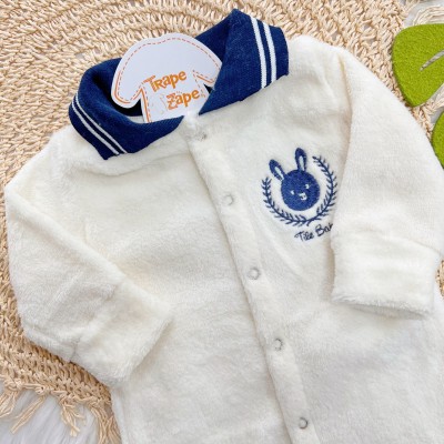 Macacão Coelhinho de Pelinho com Gola Polo - Off White e Marinho